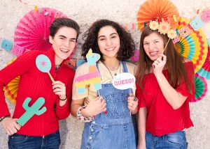 FST111 - Fiesta Photo Props
